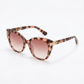 Qlloarrip™ Elara Oversized Cat-Eye Sunglasses – Women's UV400 Fashion Sunglasses, Lightweight Statement Eyewear