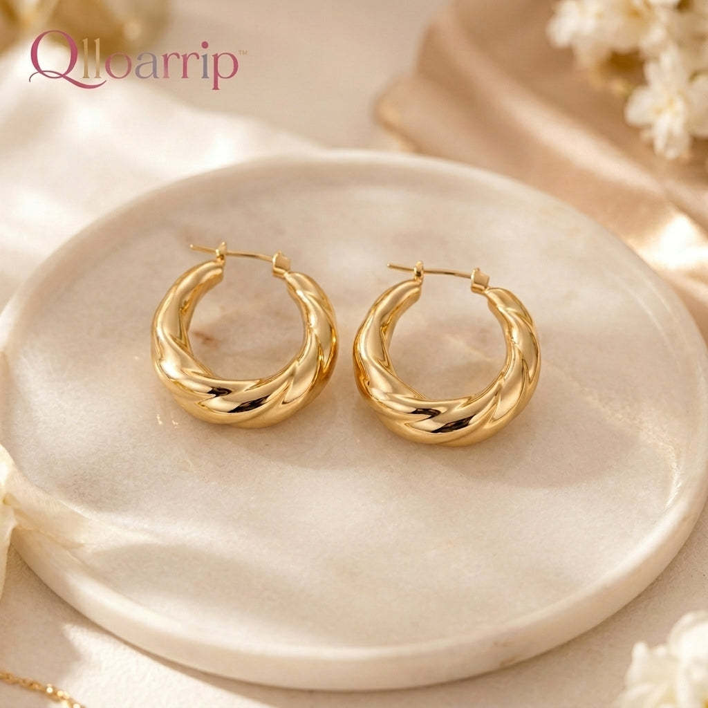 Qlloarrip™ Lumi Sculpted Hoop Earrings – Women's Gold-Tone Lightweight Statement Hoops, Everyday Jewelry